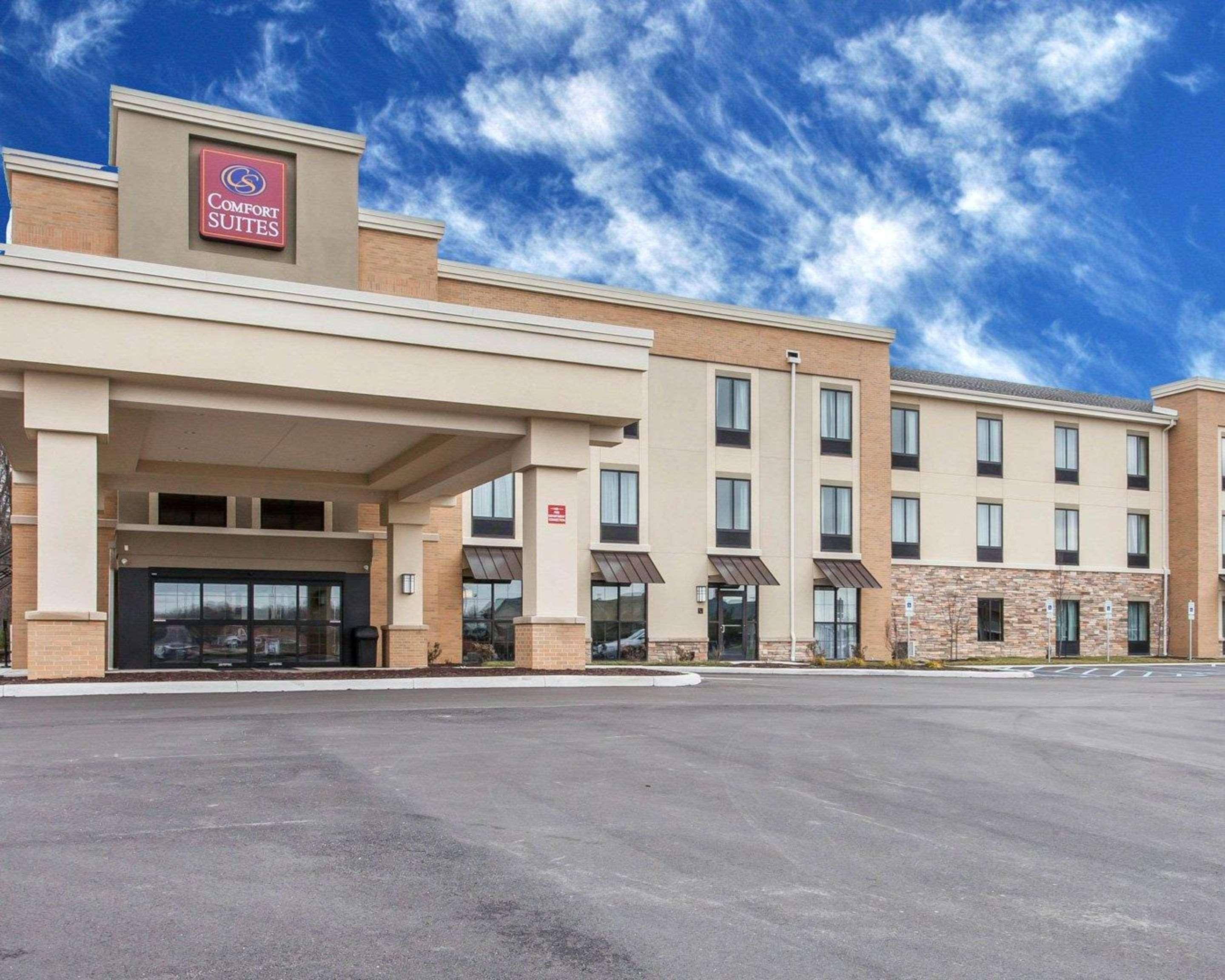 Comfort Suites-Youngstown North Exterior photo